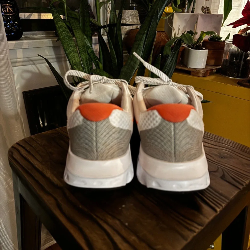 Nike Renew Run Women's Running Shoes‎ White Coral Size 9 - Picture 4 of 8